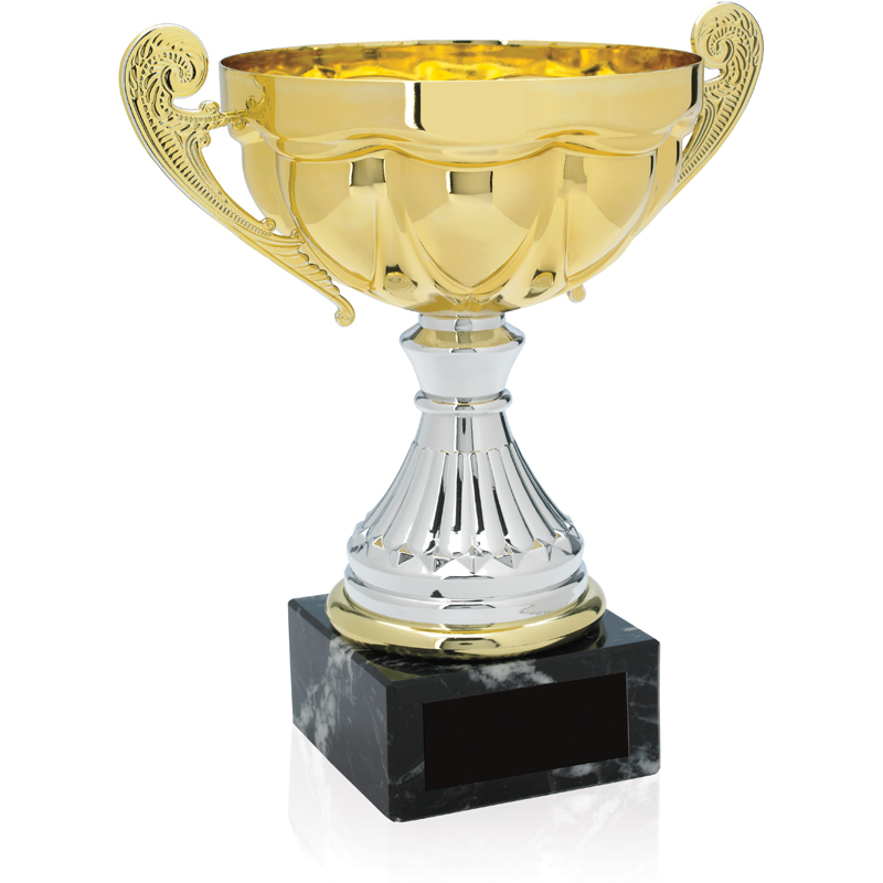 Scalloped Trophy - 8"