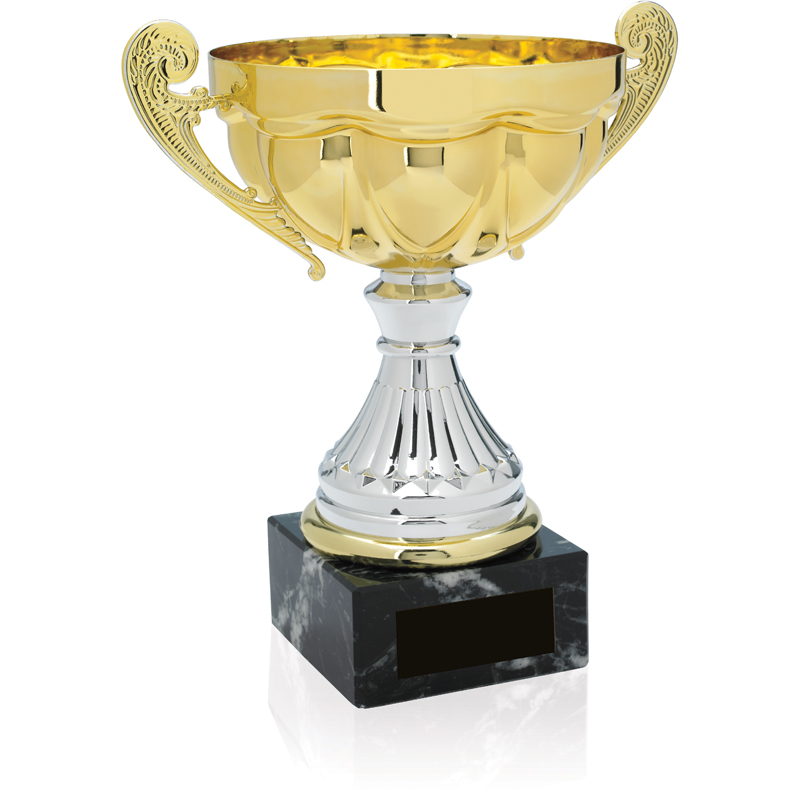 Scalloped Trophy - 10"